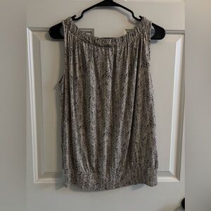 LOFT Sleeveless Neutral Chevron Print Top